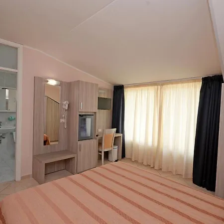 Concorde Bed & Breakfast 3*